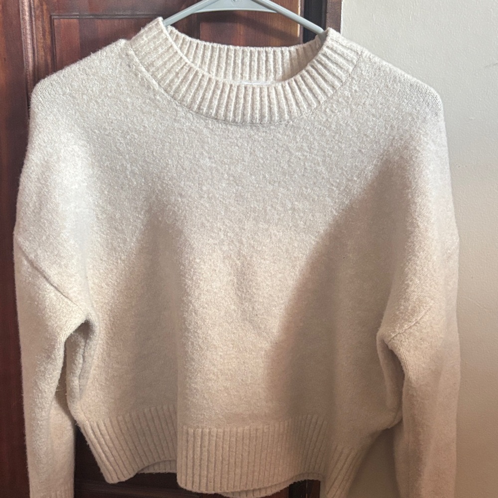 Zara cozy cream sweater